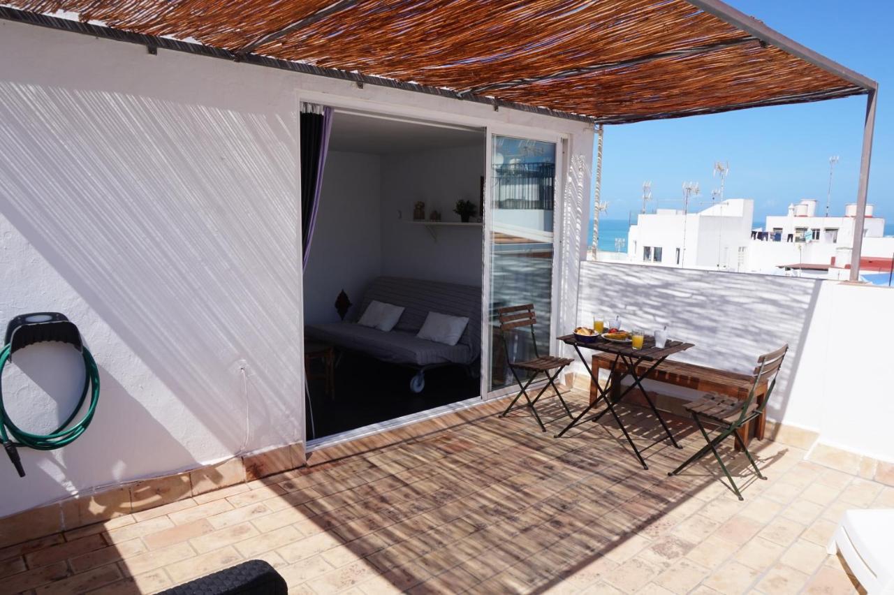 Impluvium Conil-Terraza Privada-Parking- Mayores De 25 Anos Конил-де-ла-Фронтера Екстериор снимка