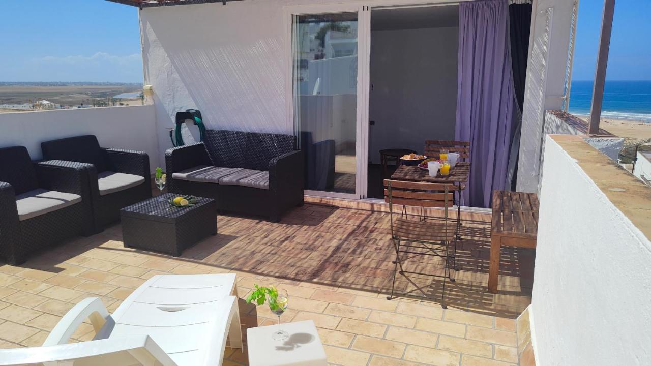 Impluvium Conil-Terraza Privada-Parking- Mayores De 25 Anos Конил-де-ла-Фронтера Екстериор снимка